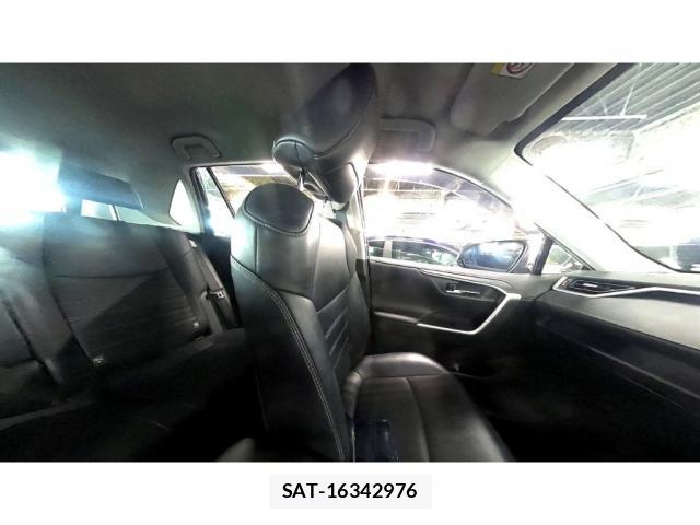 Toyota RAV4 2020-10 8817313-6