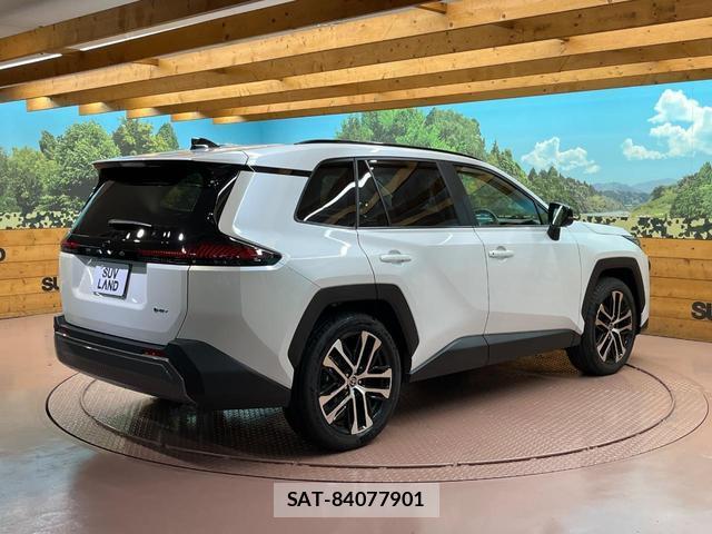 Toyota RAV4 2026-03 8817376-15