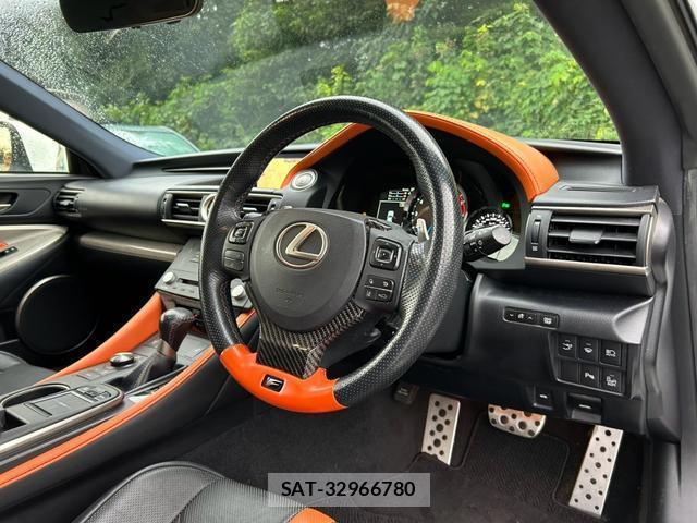 Lexus RC F 2015-05 8816508-13