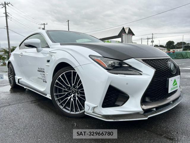 Lexus RC F 2015-05 8816508-7