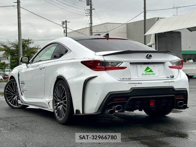 Lexus RC F 2015-05 8816508-8