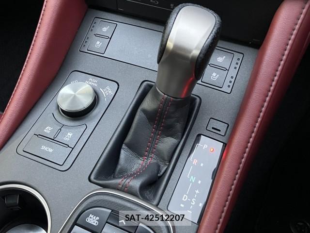 Lexus RC 2015-06 8817661-19