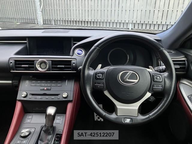 Lexus RC 2015-06 8817661-8