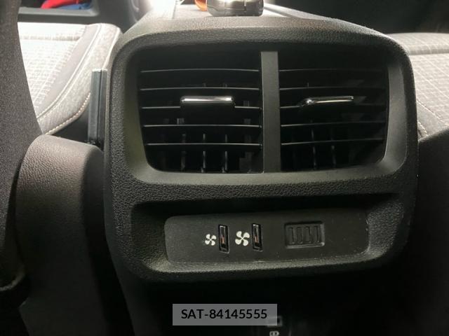 Peugeot Rifter 2022-06 8813370-11