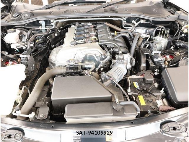 Mazda ROADSTER 2025-05 8812380-18