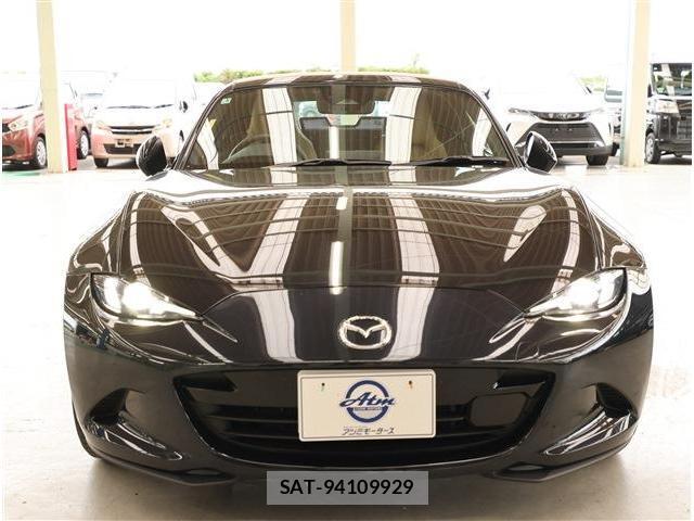Mazda ROADSTER 2025-05 8812380-19
