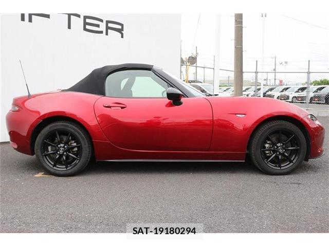 Mazda ROADSTER 2020-01 8812812-3