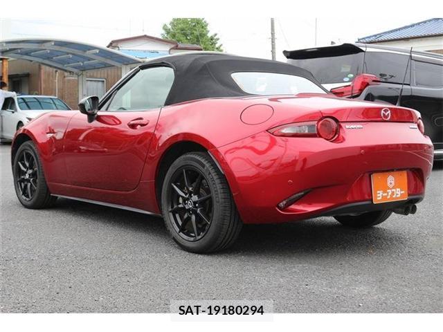 Mazda ROADSTER 2020-01 8812812-6