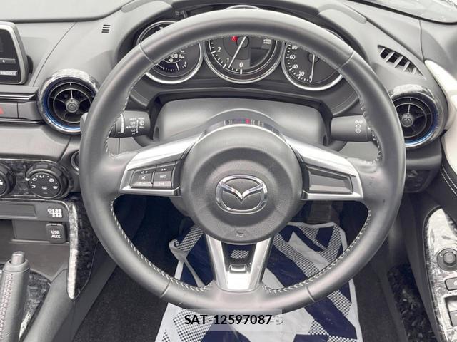Mazda ROADSTER 2022-07 8814369-10