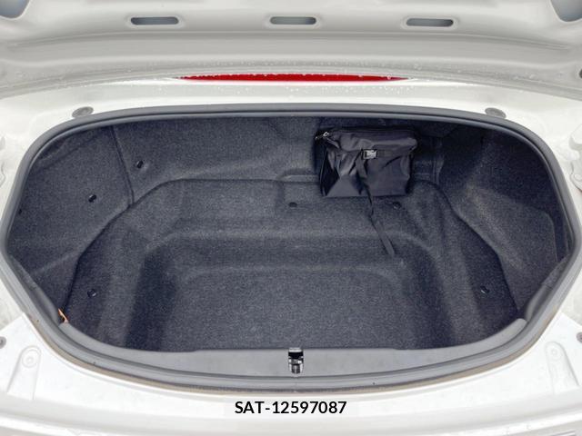 Mazda ROADSTER 2022-07 8814369-9
