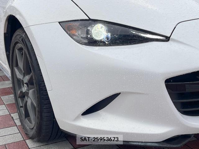 Mazda ROADSTER 2017-08 8814372-11