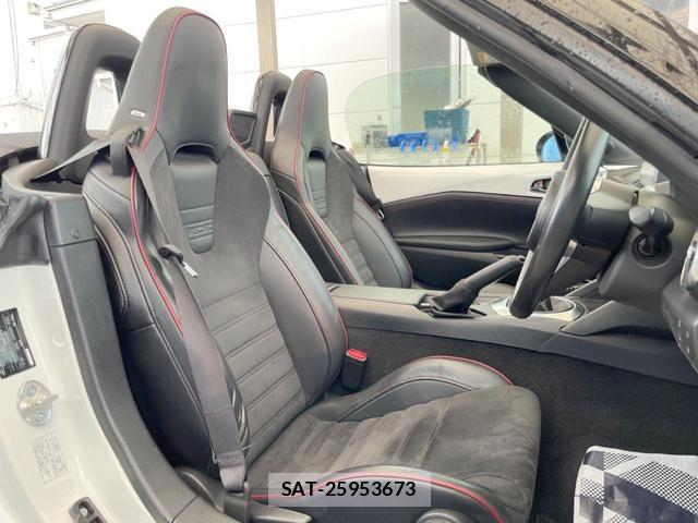 Mazda ROADSTER 2017-08 8814372-7
