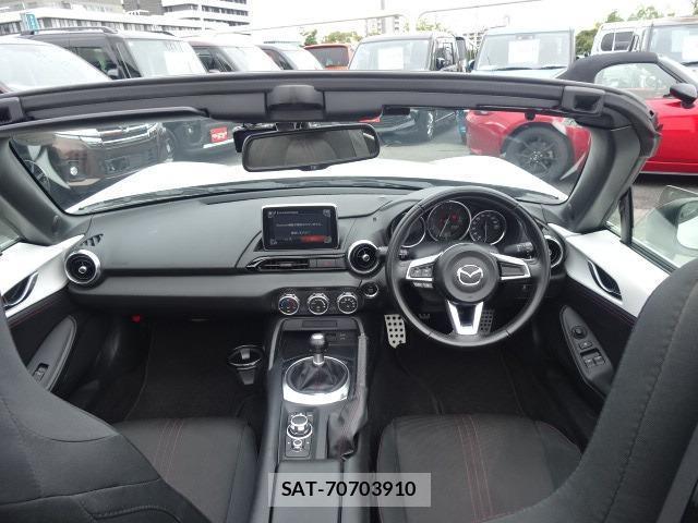 Mazda ROADSTER 2015-08 8817890-1
