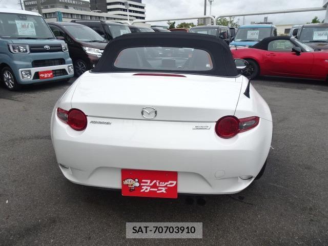 Mazda ROADSTER 2015-08 8817890-6