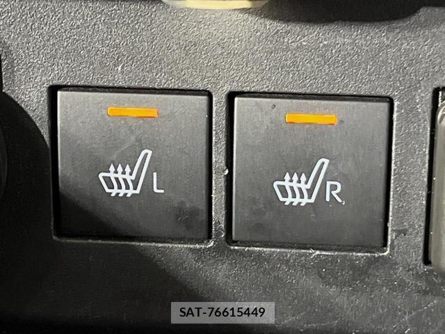 Daihatsu ROCKY 2022-01 8812928-5