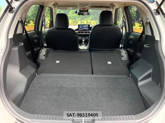 Daihatsu ROCKY 2025-05 8813703-10