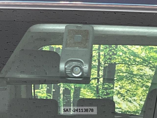 Toyota ROOMY 2021-08 8812180-7