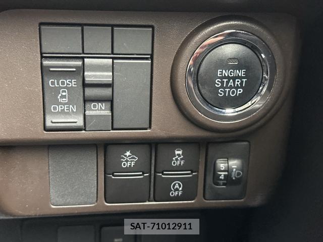 Toyota ROOMY 2023-10 8814412-7