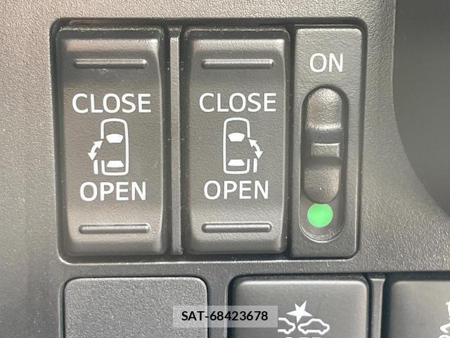 Toyota ROOMY 2018-05 8814786-4