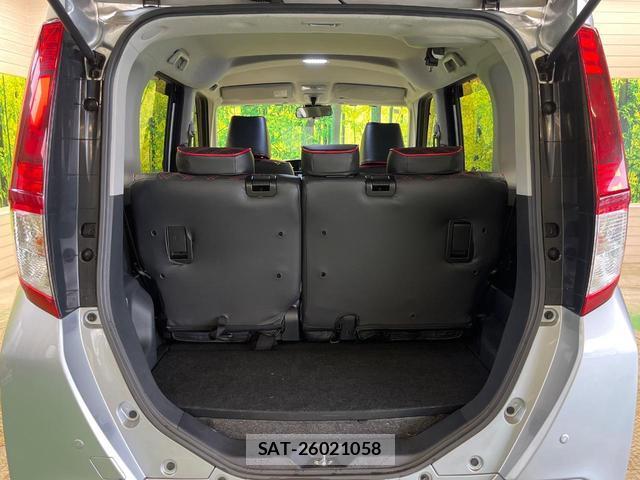 Toyota ROOMY 2017-07 8815091-10