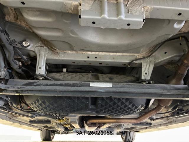 Toyota ROOMY 2017-07 8815091-18