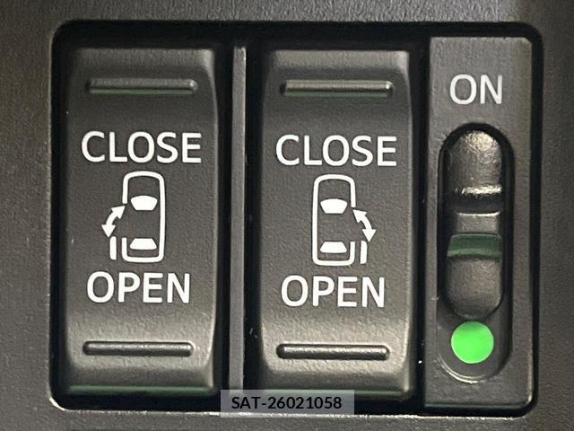 Toyota ROOMY 2017-07 8815091-4