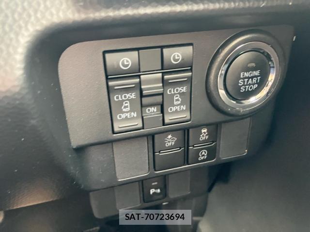 Toyota ROOMY 2022-10 8815217-5