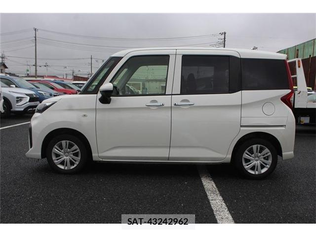Toyota ROOMY 2021-08 8815682-12
