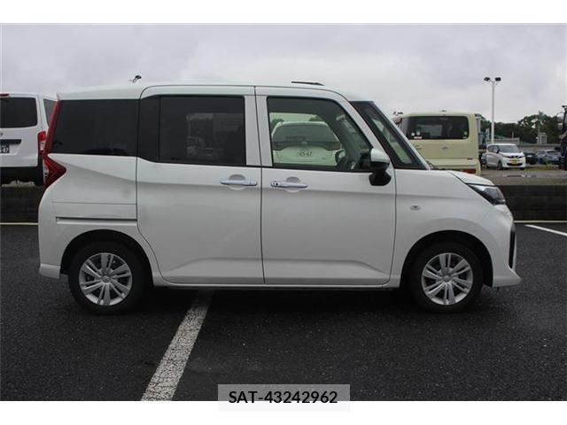 Toyota ROOMY 2021-08 8815682-16
