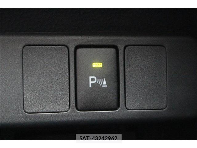 Toyota ROOMY 2021-08 8815682-3
