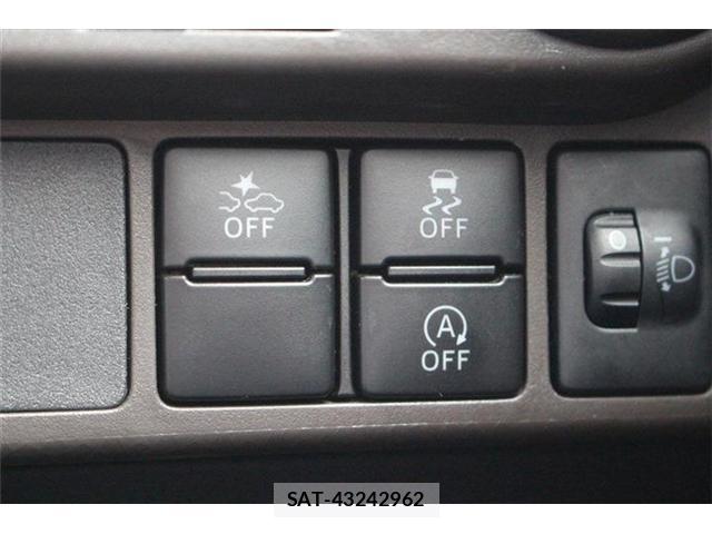 Toyota ROOMY 2021-08 8815682-4