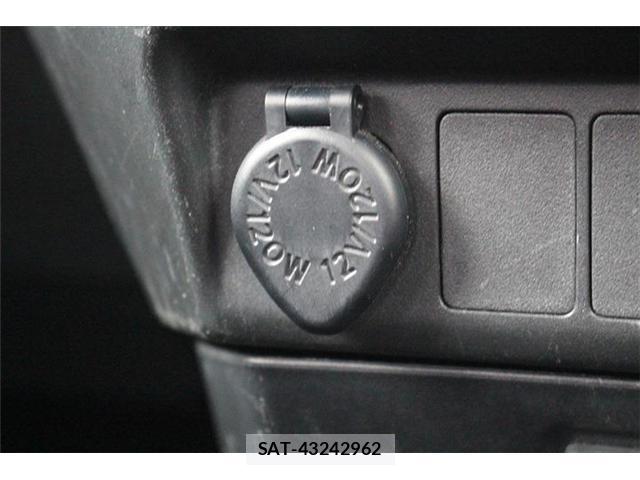 Toyota ROOMY 2021-08 8815682-8