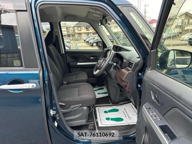 Toyota ROOMY 2019-05 8815705-10
