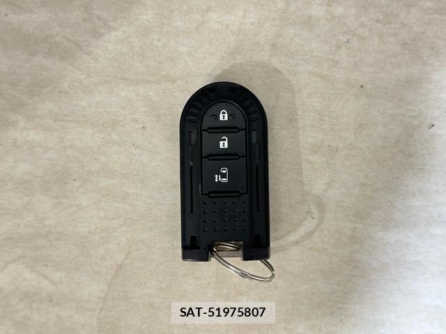 Toyota ROOMY 2017-07 8815730-10
