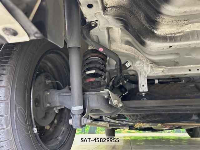 Toyota ROOMY 2019-07 8817591-19
