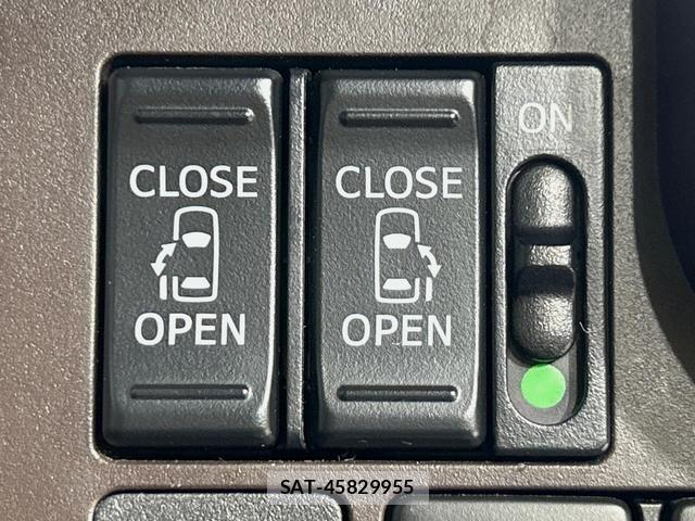 Toyota ROOMY 2019-07 8817591-2