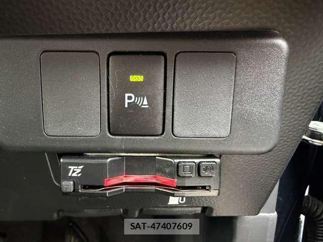 Toyota ROOMY 2021-05 8817700-8