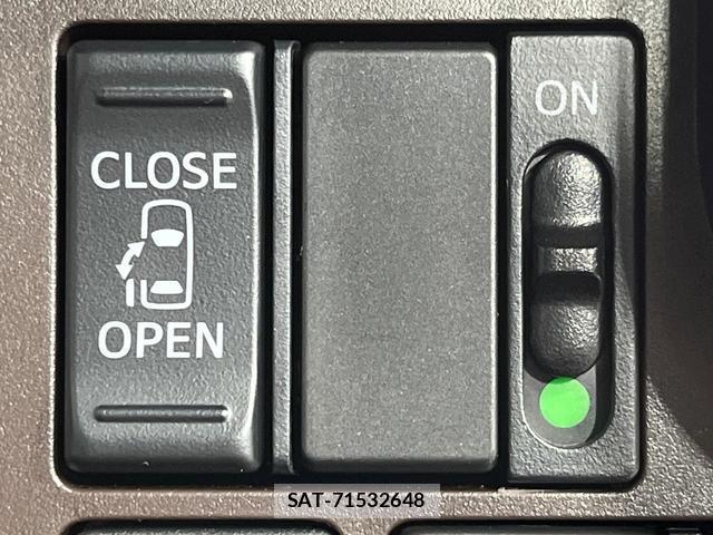 Toyota ROOMY 2017-10 8817827-2