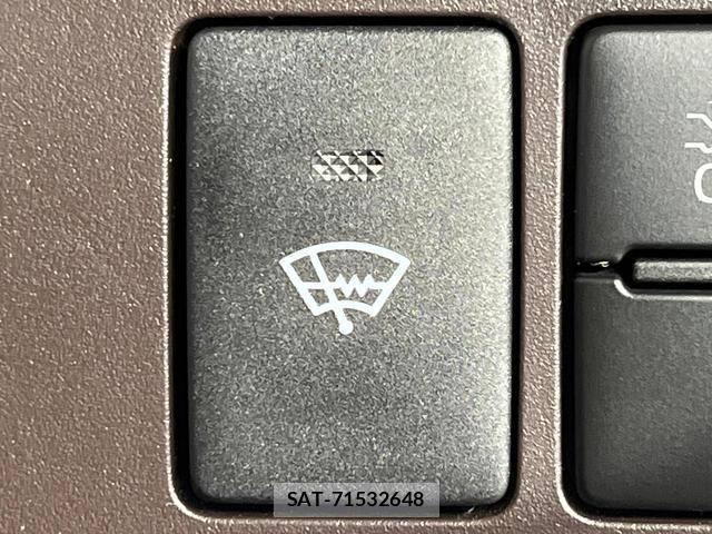 Toyota ROOMY 2017-10 8817827-3