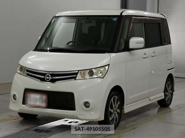 Nissan ROOX 2013-01 8813032-0
