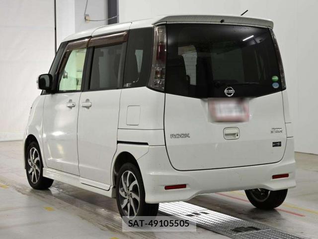 Nissan ROOX 2013-01 8813032-10
