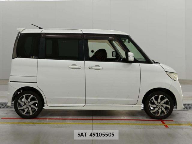 Nissan ROOX 2013-01 8813032-6