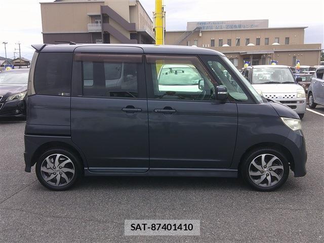Nissan ROOX 2012-11 8813088-4