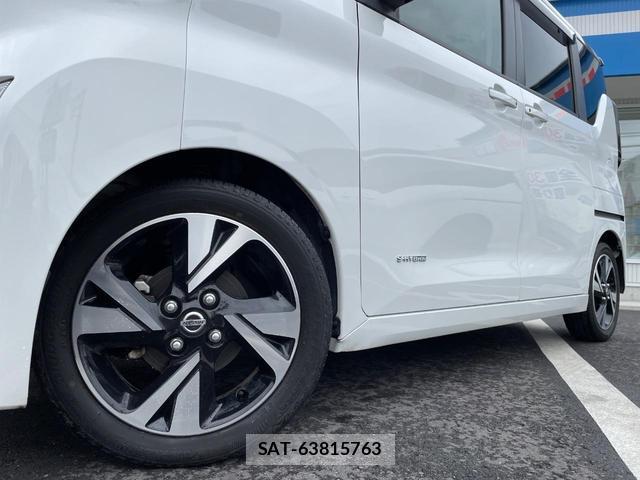 Nissan ROOX 2021-09 8813114-12