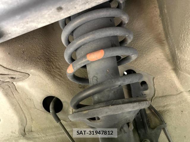 Nissan ROOX 2012-01 8813189-18