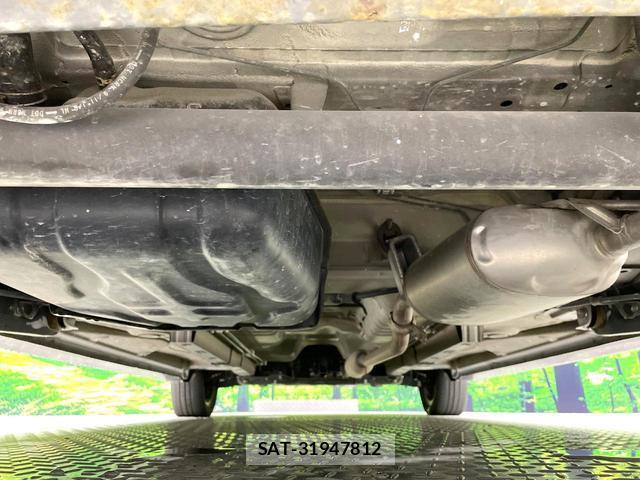 Nissan ROOX 2012-01 8813189-19