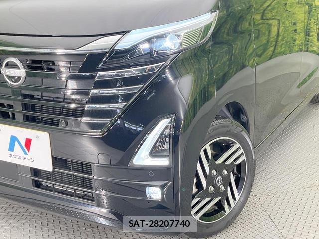 Nissan ROOX 2023-11 8813973-11