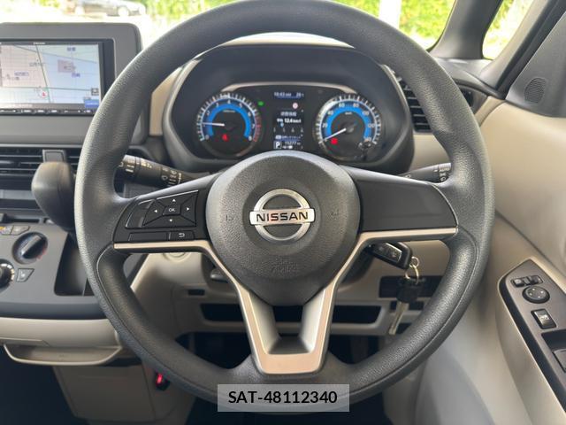Nissan ROOX 2020-05 8814269-7