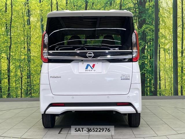 Nissan ROOX 2023-09 8814765-14