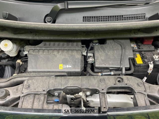 Nissan ROOX 2023-09 8814765-17